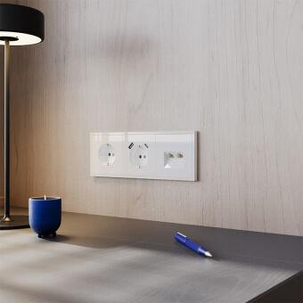 Розетка VOLTUM VLS060201