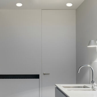 Влагозащищенный светильник Crystal Lux CLT 008C83 WH 3000K IP54