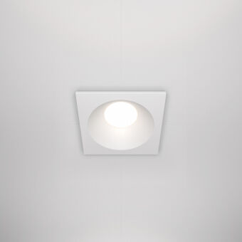 Влагозащищенный светильник Maytoni Technical DL033-2-01W