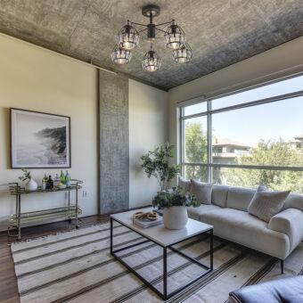 Люстра на штанге Eurosvet 70075/5 черный